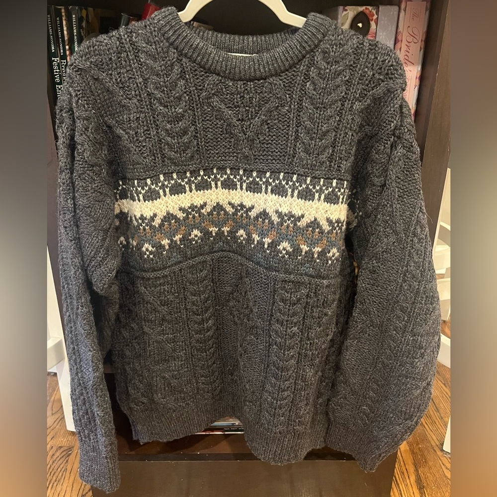 Vintage Celtic Country 100% Wool Crewneck Sweater Gray Made in Ireland